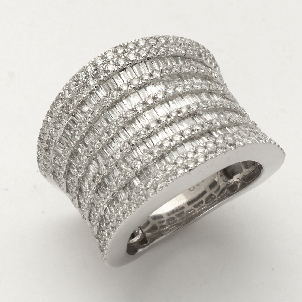 14KW 2.60CTW DESIGNER BAGUETTE & ROUND DIAMOND