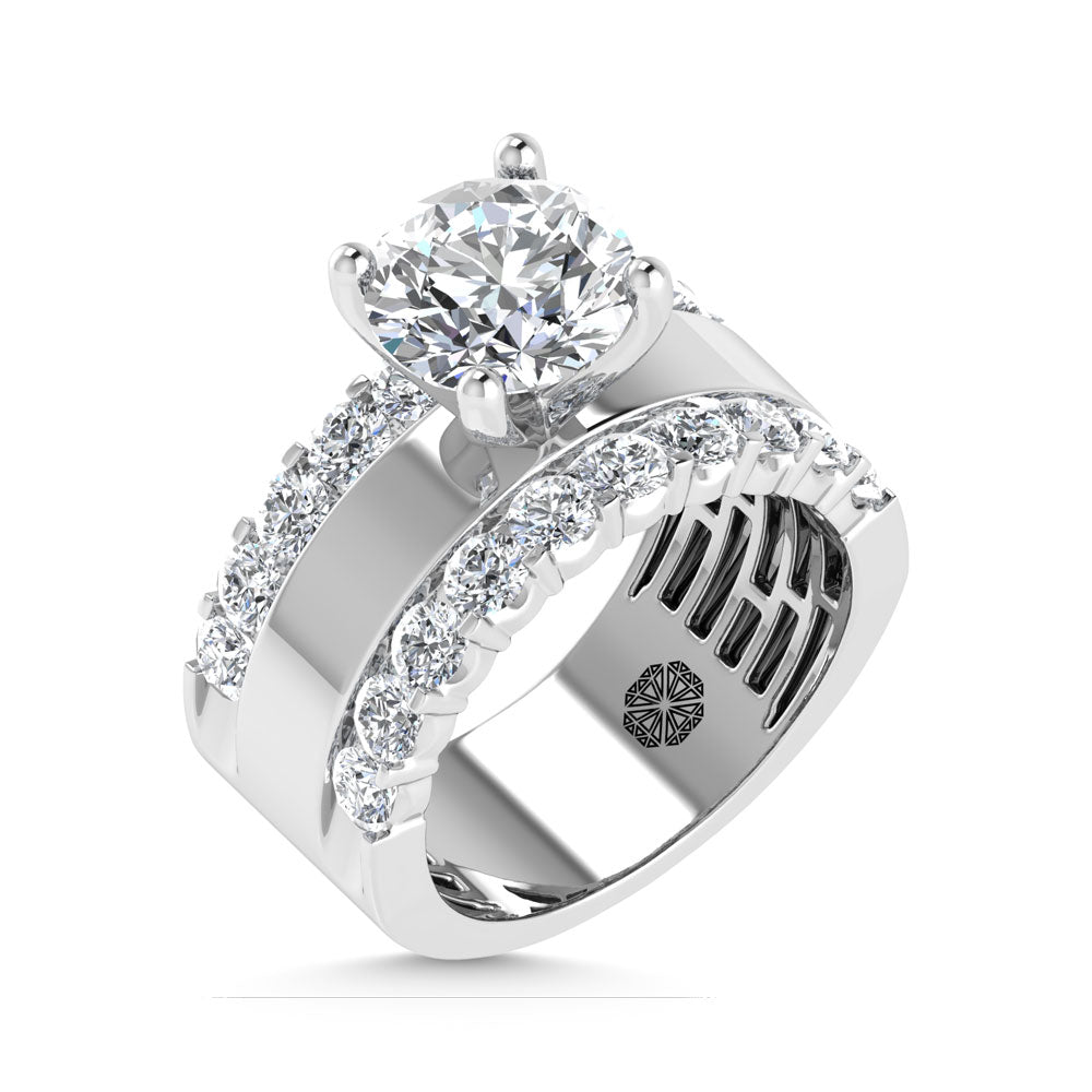 14K White Gold 3 1/2 Ct.Tw. Lab Grown Diamond Round Shape Engagement Ring (IGI Certified Center 2ct)